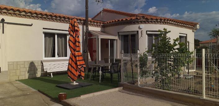 La Maison Du Bonheur แซงต์-โลรองต์-เดอ-ลา-ซาลองก์ ภายนอก รูปภาพ